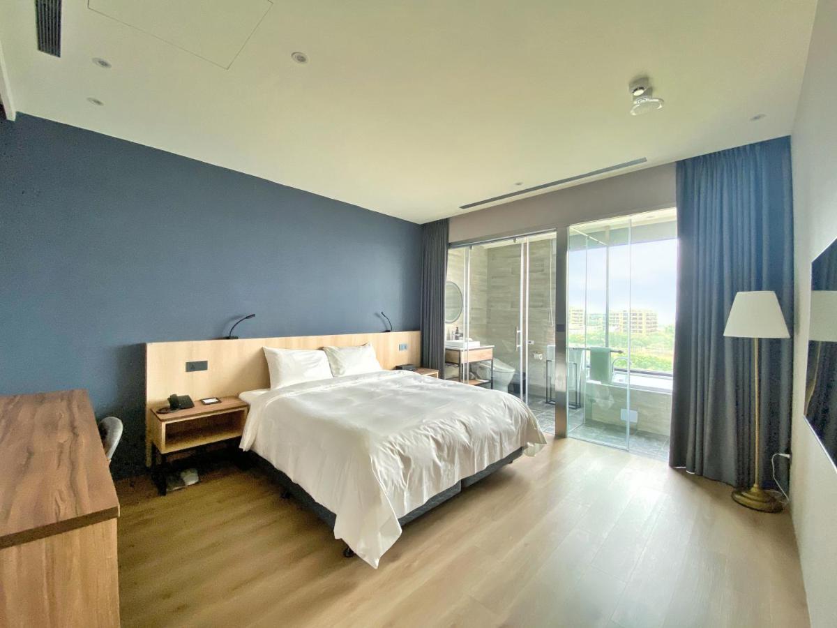 Alfar Hotel Taoyuan Bagian luar foto