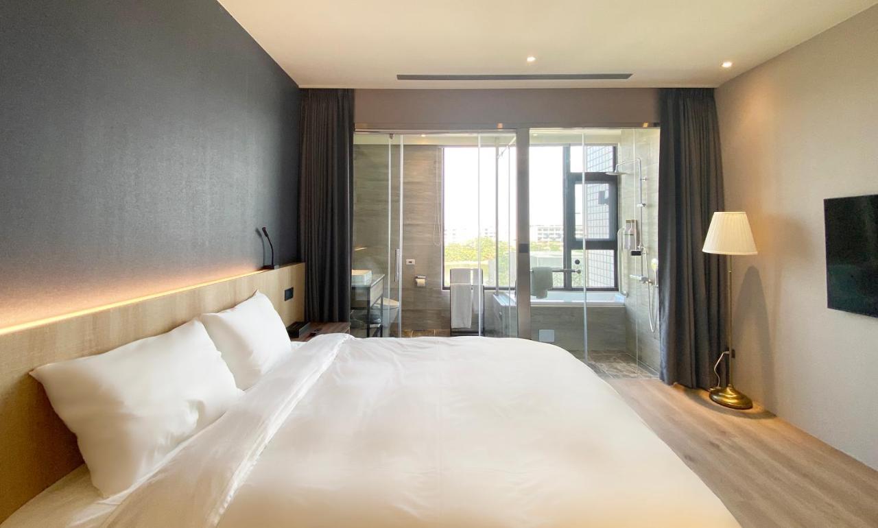 Alfar Hotel Taoyuan Bagian luar foto